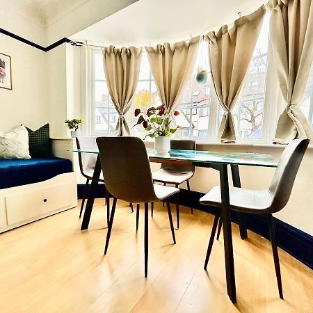 Rest Boutique Golders Green لندن المظهر الخارجي الصورة