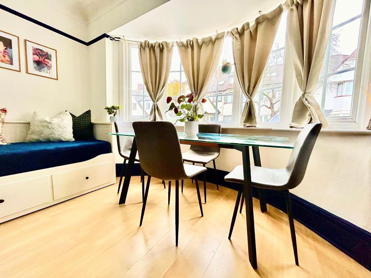 Rest Boutique Golders Green لندن المظهر الخارجي الصورة