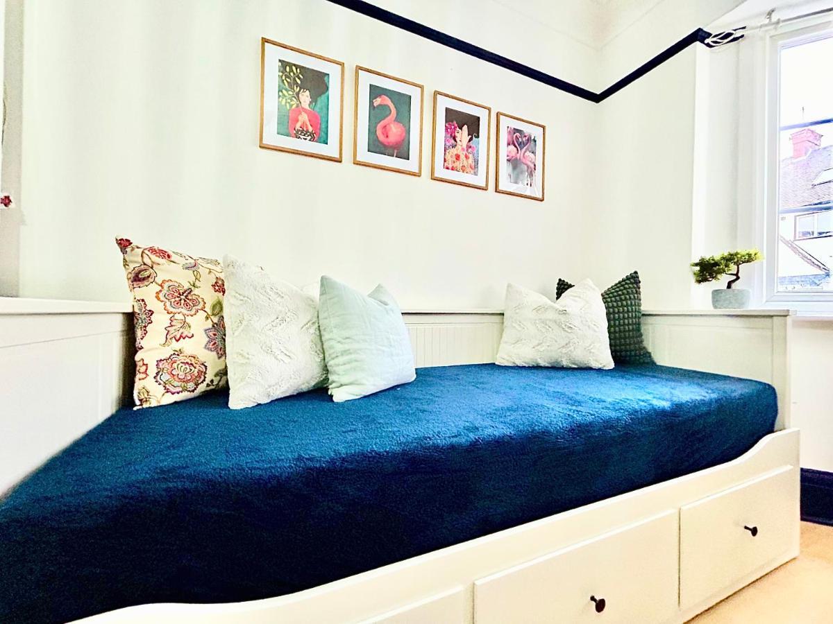 Rest Boutique Golders Green لندن المظهر الخارجي الصورة