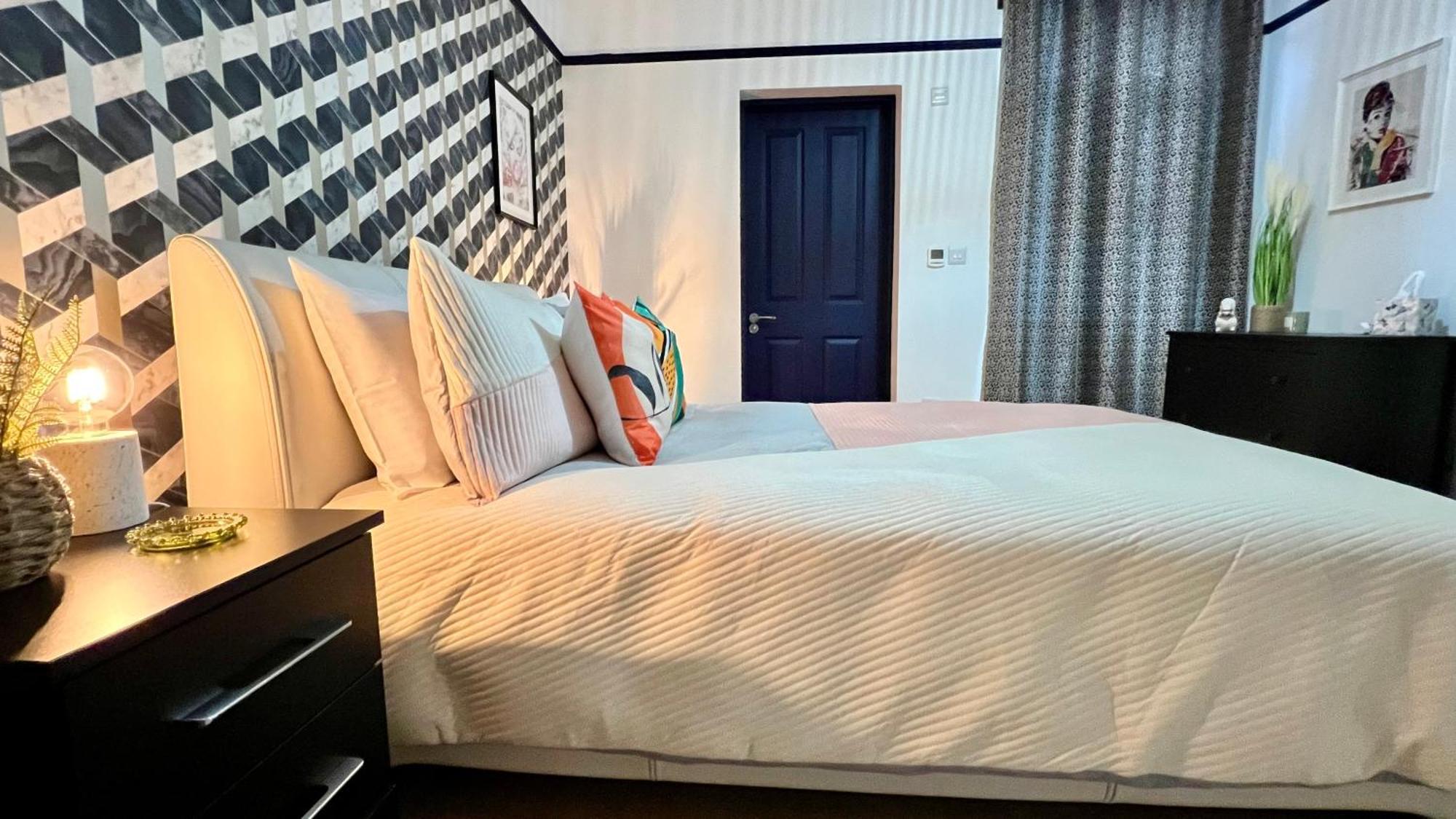 Rest Boutique Golders Green لندن المظهر الخارجي الصورة
