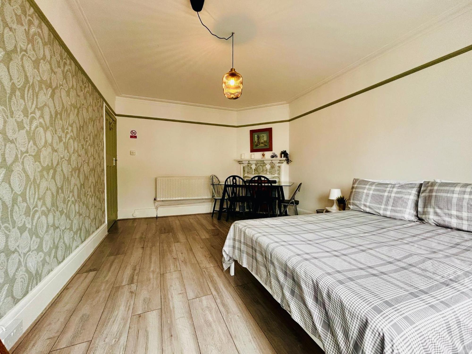 Rest Boutique Golders Green لندن المظهر الخارجي الصورة